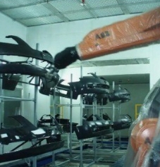 汽車保險杠機器人噴涂介紹